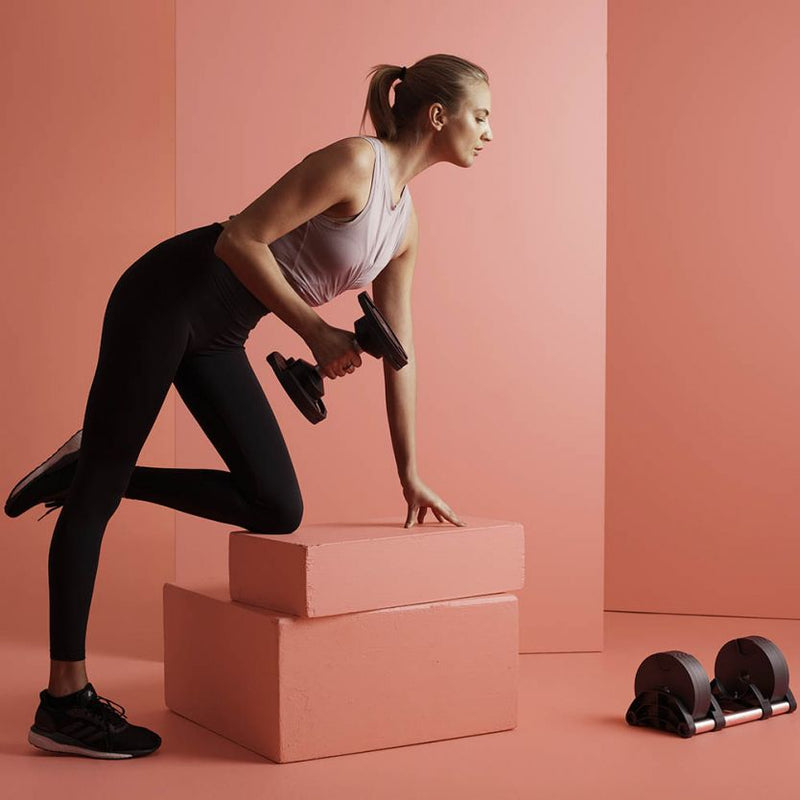 Verstellbare Hanteln mit verschiedenen Verstellsystemen für das Home Gym